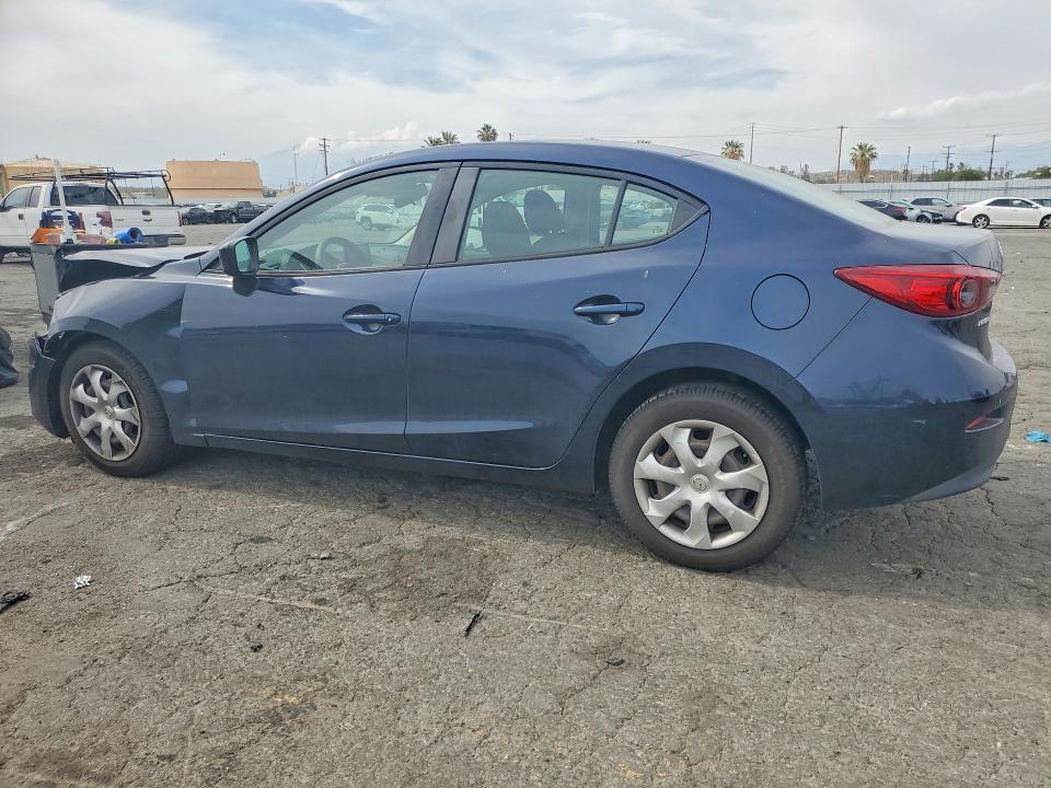 49580266 :رقم المزاد ، 3MZBN1U74JM215576 vin ، 2018 Mazda 3 مزاد بيع