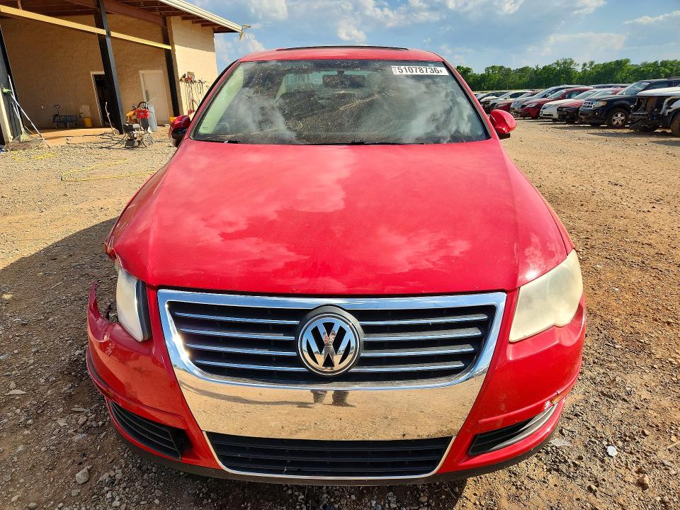 51078736 :رقم المزاد ، WVWAK73C88E130247 vin ، 2008 Volkswagen Passat 4d 2.0t Komfort مزاد بيع