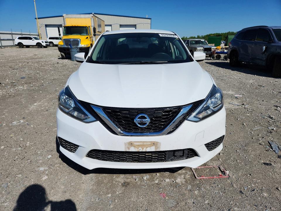 49785056 :رقم المزاد ، 3N1AB7AP7JY271327 vin ، 2018 Nissan Sentra مزاد بيع