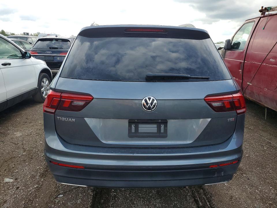 51300626 :رقم المزاد ، 3VV1B7AX0JM124353 vin ، 2018 Volkswagen Tiguan مزاد بيع