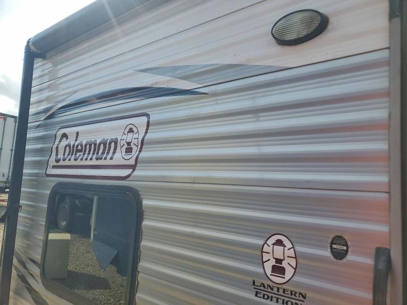 49857256 :رقم المزاد ، 4YDT15B18HH930283 vin ، 2017 Coleman Travel Trailer مزاد بيع