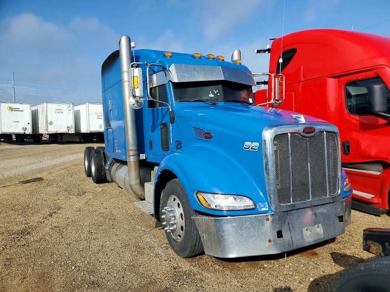 49213686 :رقم المزاد ، 1XPHD49X88D767581 vin ، 2008 Peterbilt 386 مزاد بيع