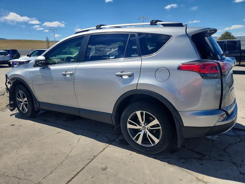 51275636 :رقم المزاد ، JTMRFREV5JJ211172 vin ، 2018 Toyota Rav4 مزاد بيع