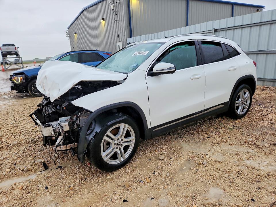 48472286 :رقم المزاد ، W1N4N4GB0MJ252714 vin ، 2021 Mercedes-benz Gla مزاد بيع