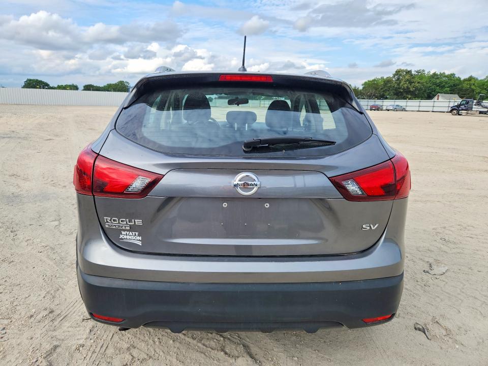 52207876 :رقم المزاد ، JN1BJ1CP9JW101141 vin ، 2018 Nissan Rogue Sport مزاد بيع