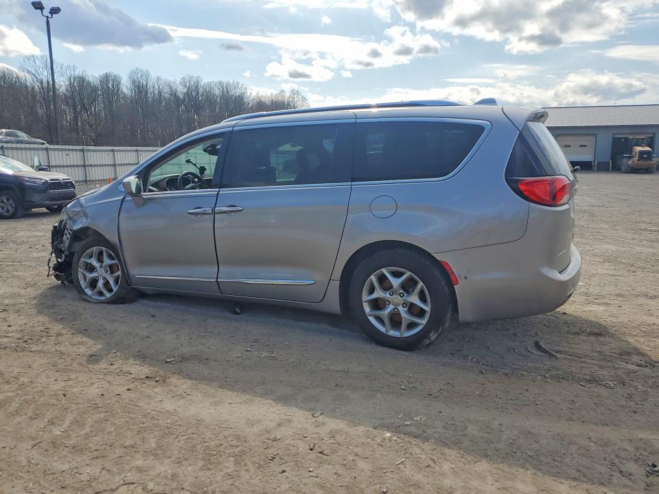 Продажа на аукционе авто 2017 Chrysler Pacifica, vin: 2C4RC1EGXHR585181, номер лота: 48112216