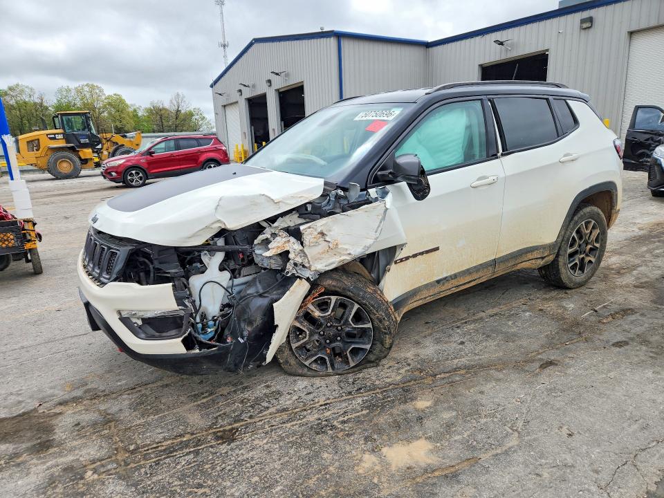 2019 Jeep Compass მანქანა იყიდება აუქციონზე, vin: 3C4NJDDB9KT597774, აუქციონის ნომერი: 50750696