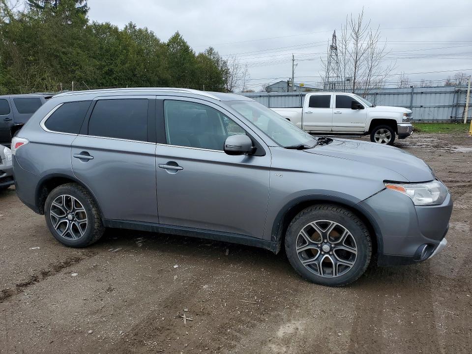 2015 Mitsubishi Outlander მანქანა იყიდება აუქციონზე, vin: JA4JZ4AX0FZ602196, აუქციონის ნომერი: 50561766