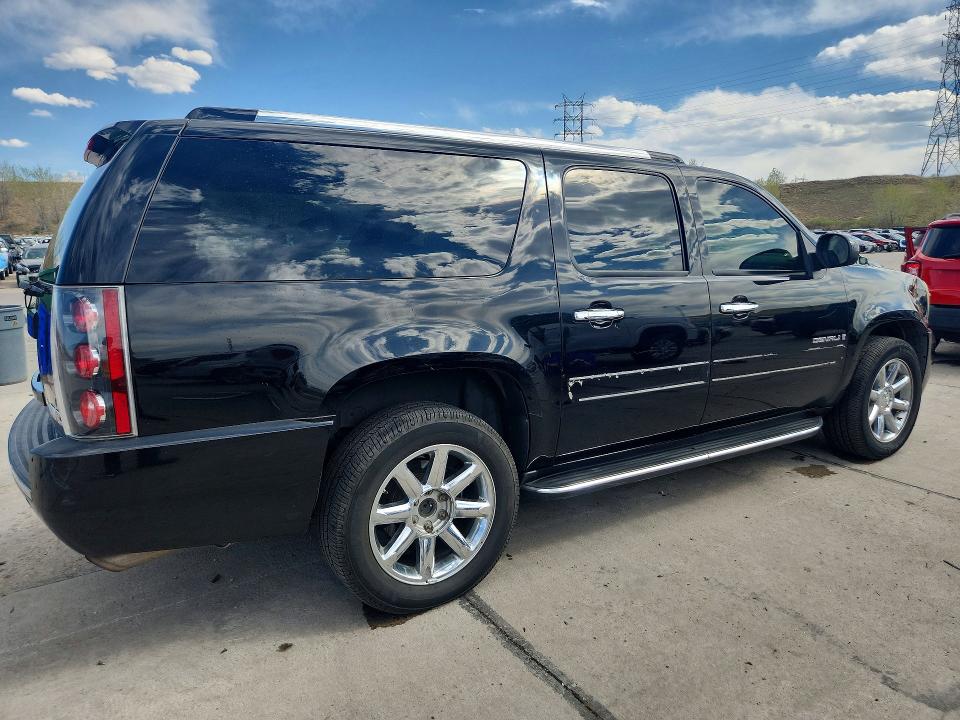 Продажа на аукционе авто 2007 Gmc Yukon Xl, vin: 1GKFK66817J216470, номер лота: 50697086