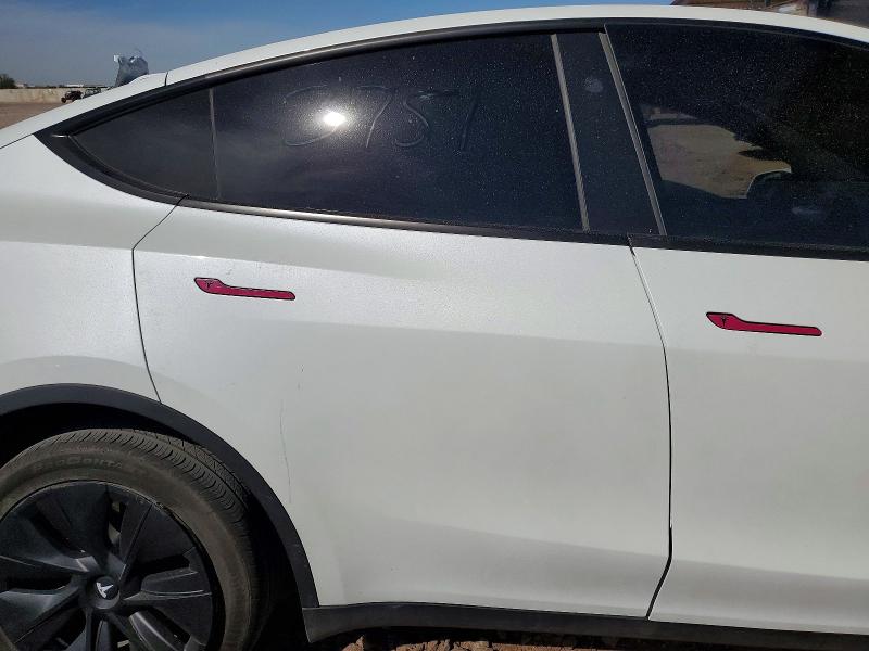 Продажа на аукционе авто 2024 Tesla Model Y, vin: 7SAYGAEE5RF064237, номер лота: 48105326
