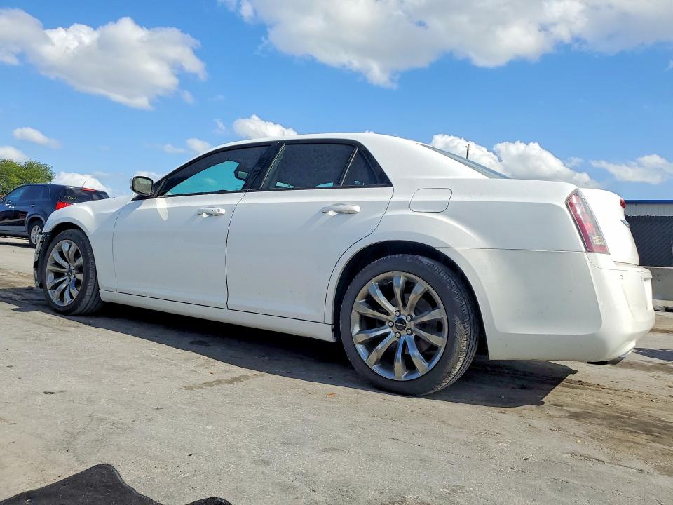 2014 Chrysler 300 მანქანა იყიდება აუქციონზე, vin: 2C3CCABG0EH356976, აუქციონის ნომერი: 51520776