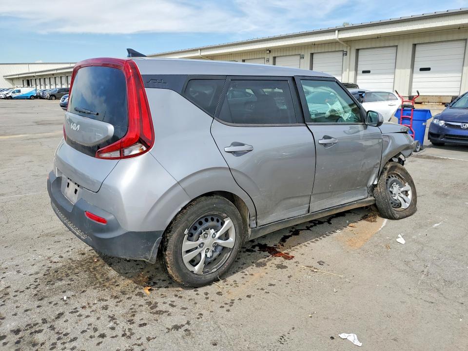 50313126 :رقم المزاد ، KNDJ23AU0N7811295 vin ، 2022 Kia Soul مزاد بيع