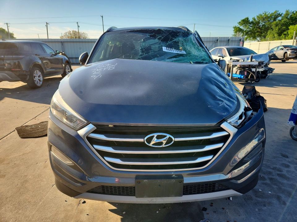 Продаж на аукціоні авто 2018 Hyundai Tucson, vin: KM8J33A22JU823306, номер лоту: 48851096