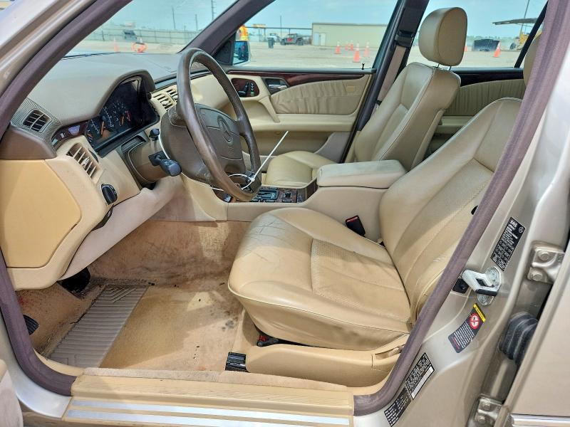 51303606 :رقم المزاد ، WDBJF72F8VA316324 vin ، 1997 Mercedes-benz E مزاد بيع