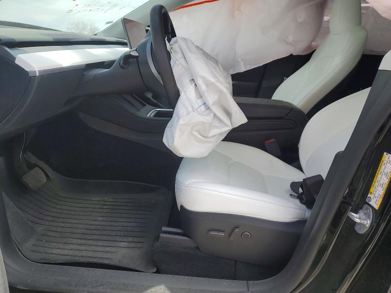 Продажа на аукционе авто 2023 Tesla Model Y, vin: 7SAYGDEE2PF909575, номер лота: 49342516