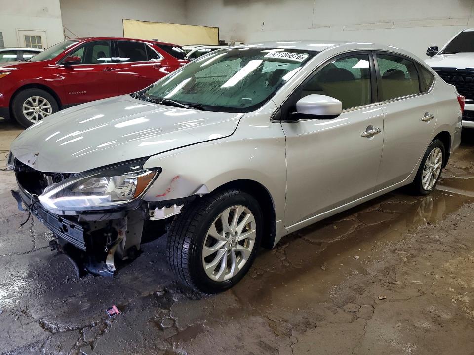 47736676 :رقم المزاد ، 3N1AB7AP8KY396614 vin ، 2019 Nissan Sentra مزاد بيع