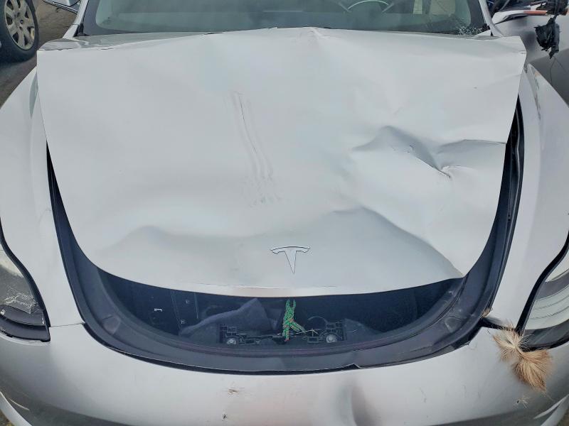48148176 :رقم المزاد ، 5YJ3E1EB7JF073948 vin ، 2018 Tesla Model 3 مزاد بيع