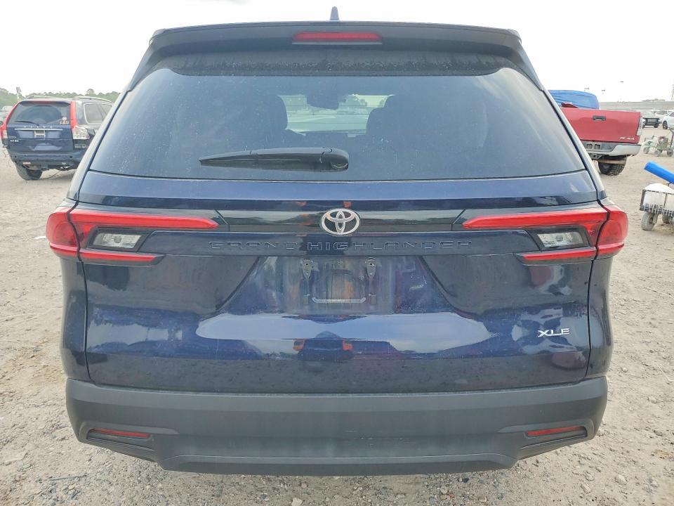 2024 Toyota Grand Highlander მანქანა იყიდება აუქციონზე, vin: 5TDAAAA59RS018024, აუქციონის ნომერი: 48535366