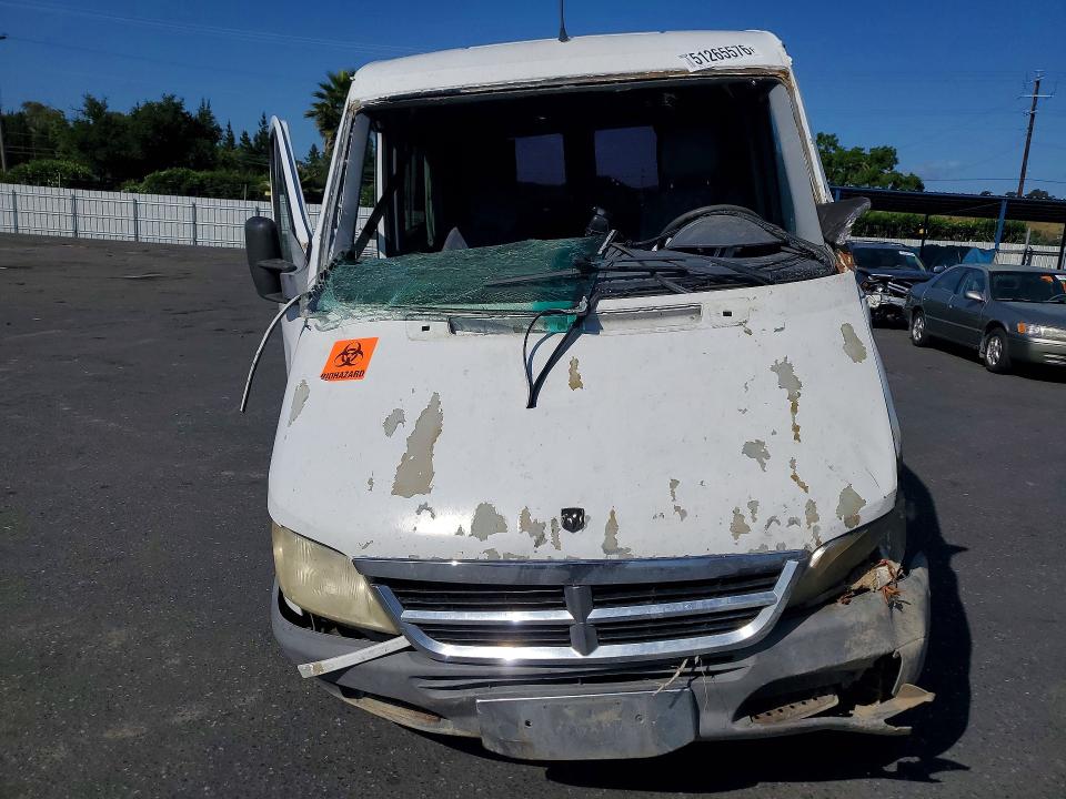 51265576 :رقم المزاد ، WD0PD144855807096 vin ، 2005 Dodge Sprinter مزاد بيع