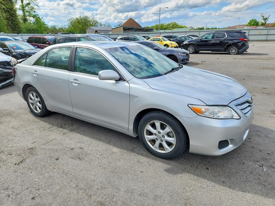 52087146 :رقم المزاد ، 4T4BF3EK8AR013688 vin ، 2010 Toyota Camry مزاد بيع