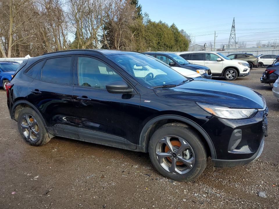 48455346 :رقم المزاد ، 1FMCU9MZ4TUA08819 vin ، 2026 Ford Escape مزاد بيع