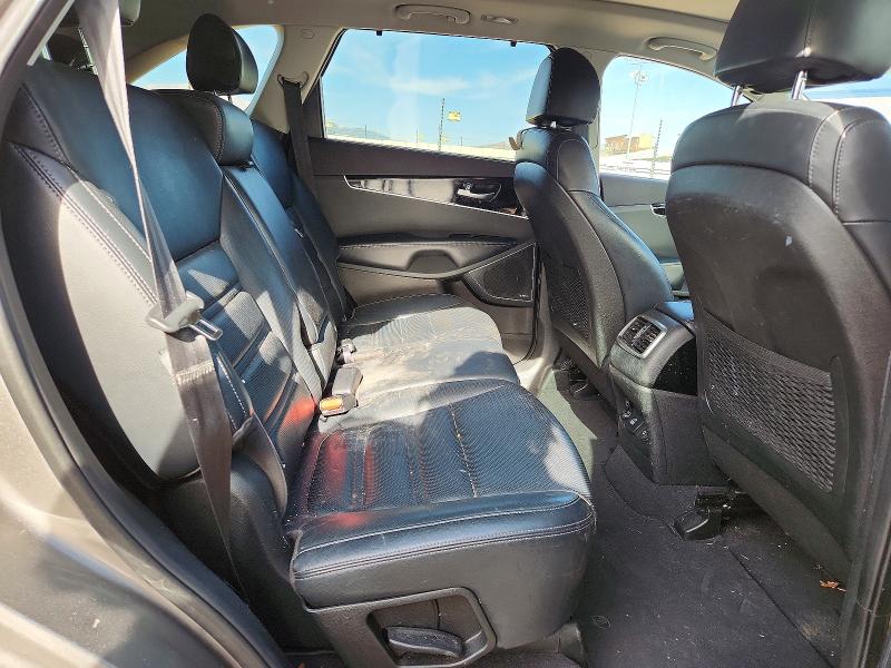 2018 Kia Sorento მანქანა იყიდება აუქციონზე, vin: 5XYPKDA54JG377842, აუქციონის ნომერი: 50389116