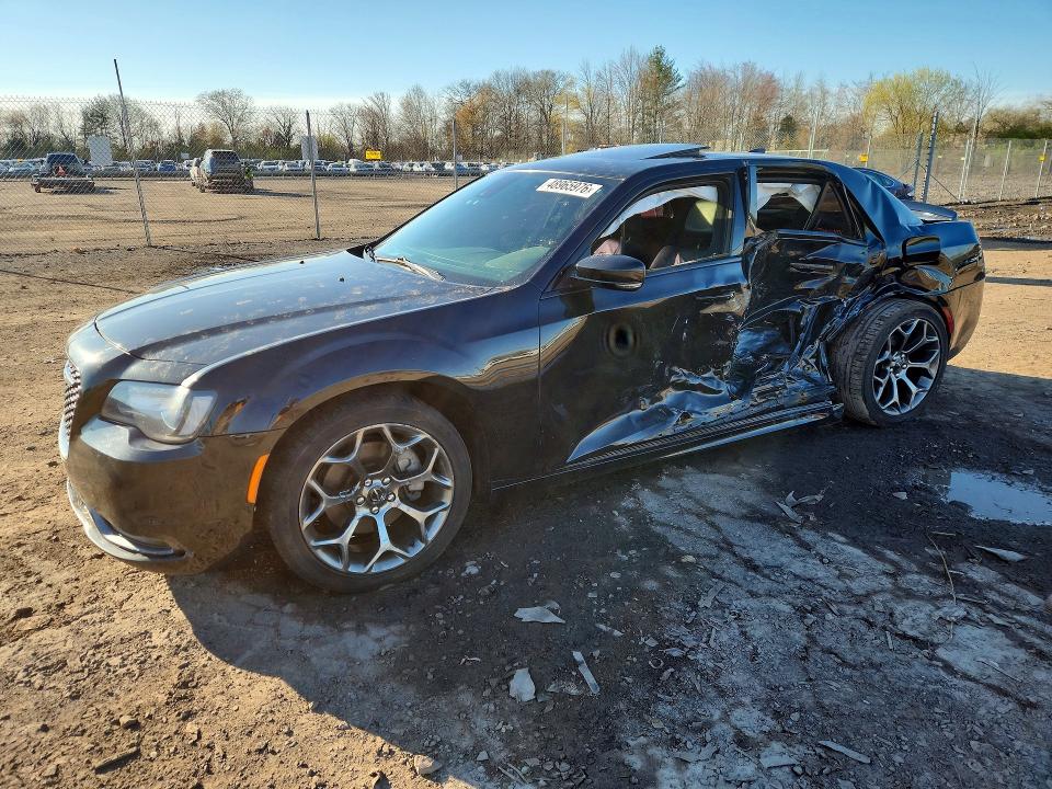 Продаж на аукціоні авто 2015 Chrysler 300, vin: 2C3CCABT1FH808139, номер лоту: 48965976