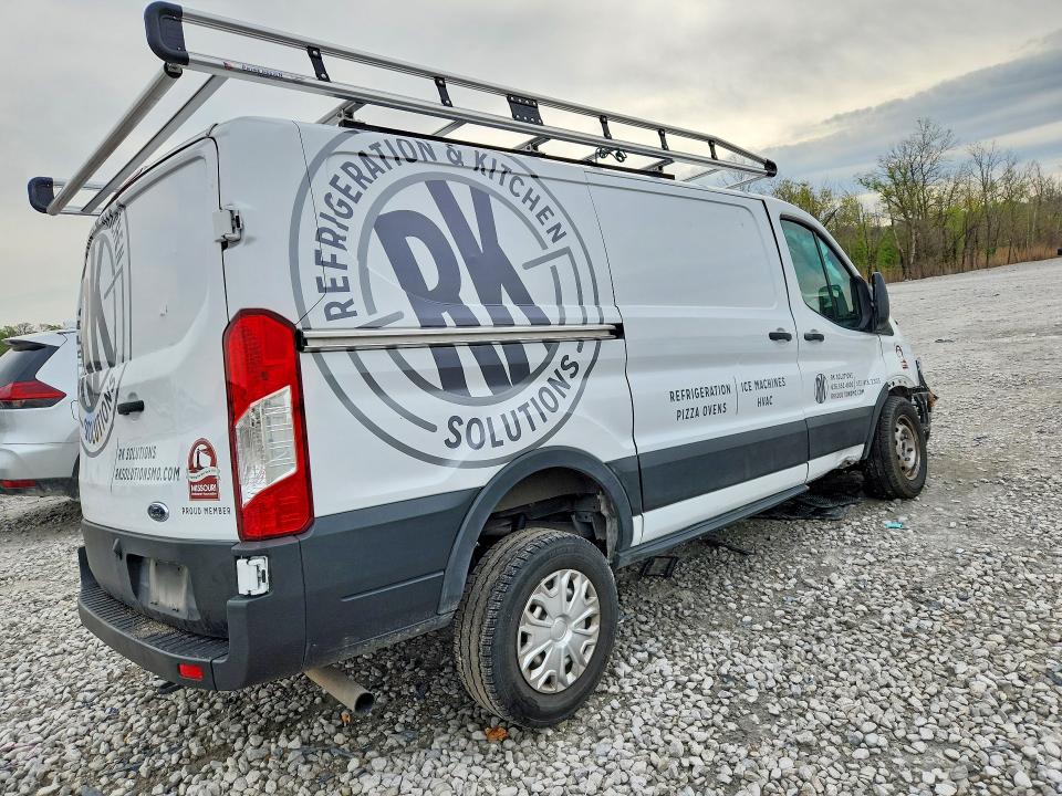 49424746 :رقم المزاد ، 1FTBR1Y84RKB00442 vin ، 2024 Ford Transit مزاد بيع