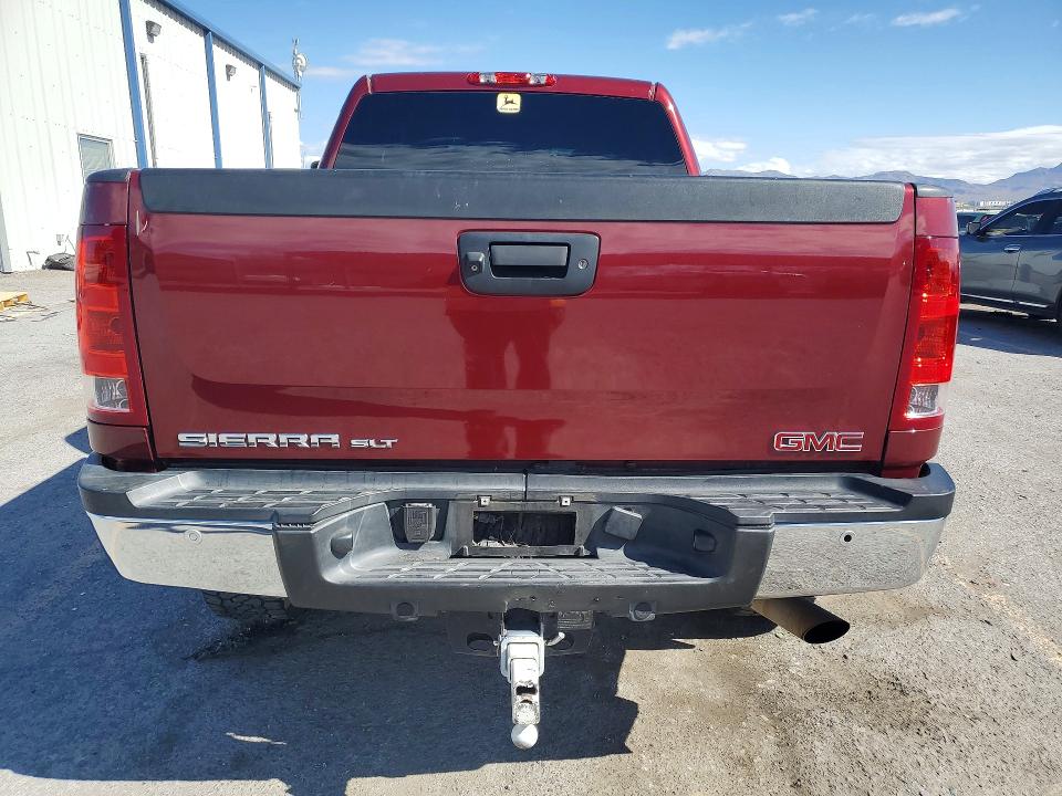 49666976 :رقم المزاد ، 1GT111EGXDF136183 vin ، 2013 Gmc Sierra مزاد بيع