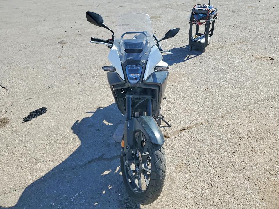 50752236 :رقم المزاد ، MLHPC7254S5100175 vin ، 2025 Honda Cb500 مزاد بيع
