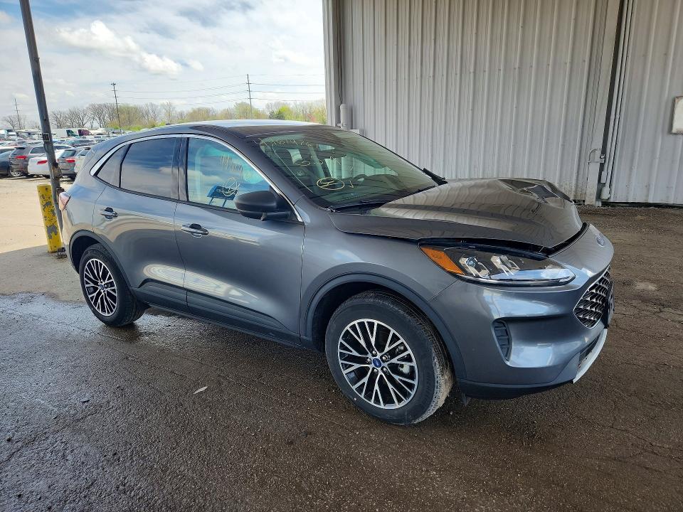 2022 Ford Escape მანქანა იყიდება აუქციონზე, vin: 1FMCU0EZ2NUB33654, აუქციონის ნომერი: 49868826