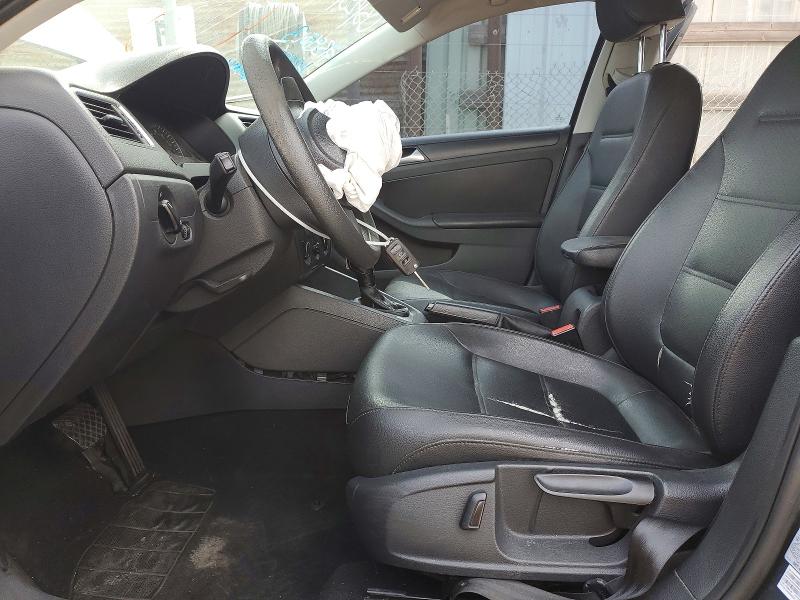 48565946 :رقم المزاد ، 3VWD17AJ6EM359515 vin ، 2014 Volkswagen Jetta مزاد بيع
