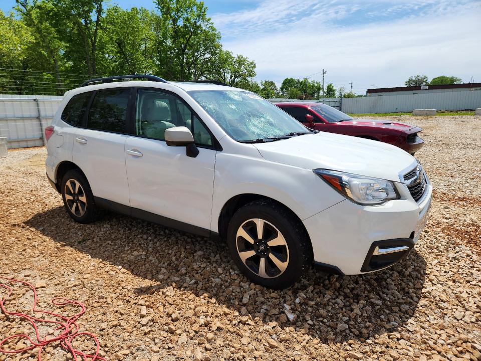 Продаж на аукціоні авто 2018 Subaru Forester, vin: JF2SJAGC3JH495214, номер лоту: 51861646