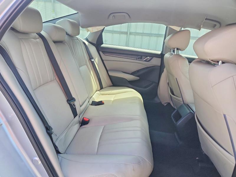 51353056 :رقم المزاد ، 1HGCV3F12KA010950 vin ، 2019 Honda Accord مزاد بيع