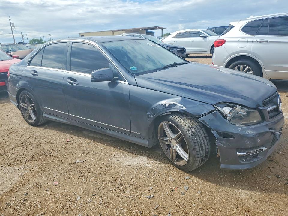 2014 Mercedes-benz C მანქანა იყიდება აუქციონზე, vin: WDDGF4HB4EA961184, აუქციონის ნომერი: 49608286