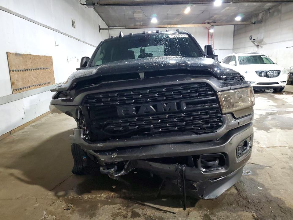 47950326 :رقم المزاد ، 3C63R3HL1PG660497 vin ، 2023 Ram 3500 مزاد بيع