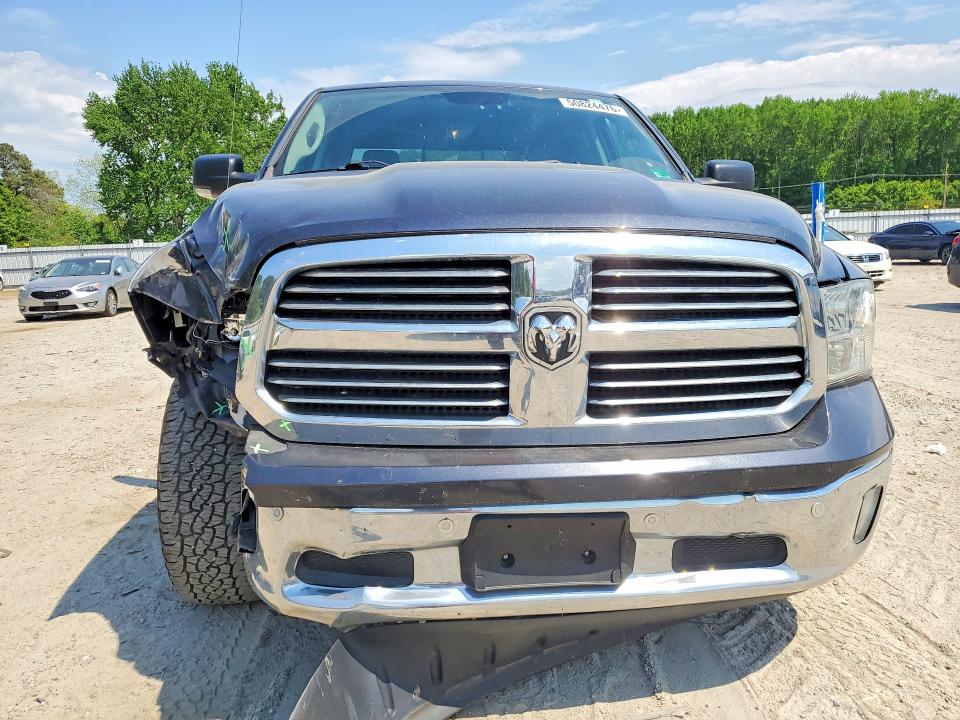 50824476 :رقم المزاد ، 1C6RR7LG9HS641492 vin ، 2017 Ram 1500 مزاد بيع