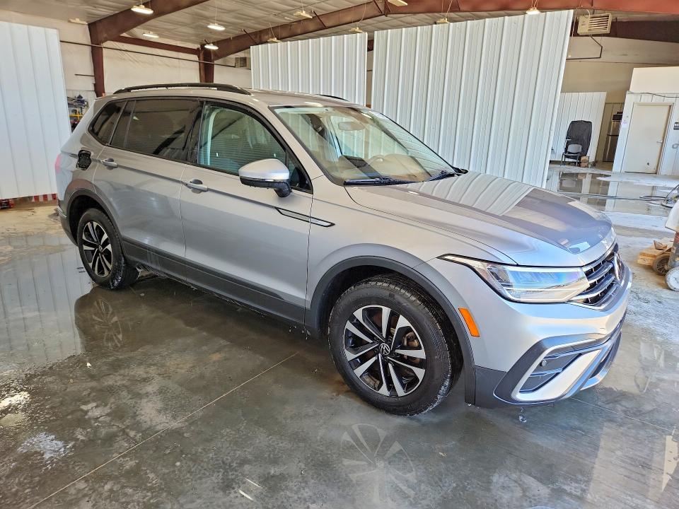Продажа на аукционе авто 2024 Volkswagen Tiguan, vin: 3VVRB7AX6RM029438, номер лота: 49647636