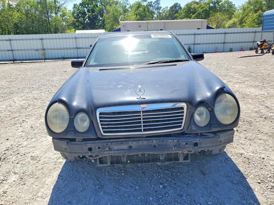 Продажа на аукционе авто 1996 Mercedes-benz E, vin: WDBJF55F4TJ010721, номер лота: 49239026
