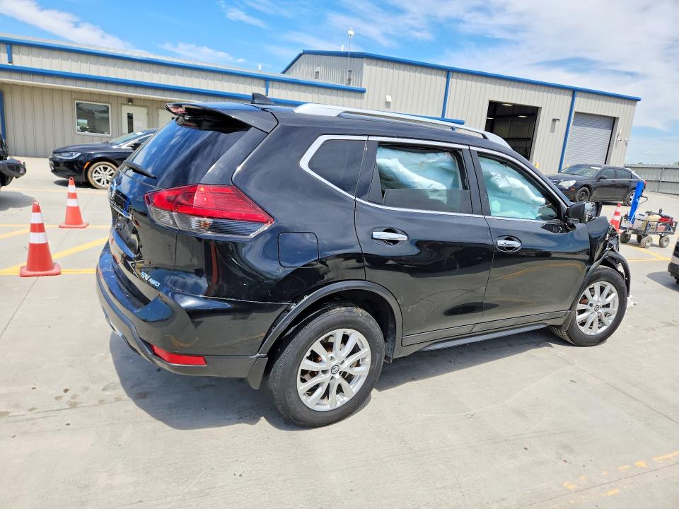 Продажа на аукционе авто 2017 Nissan Rogue, vin: 5N1AT2MV3HC894708, номер лота: 49822146
