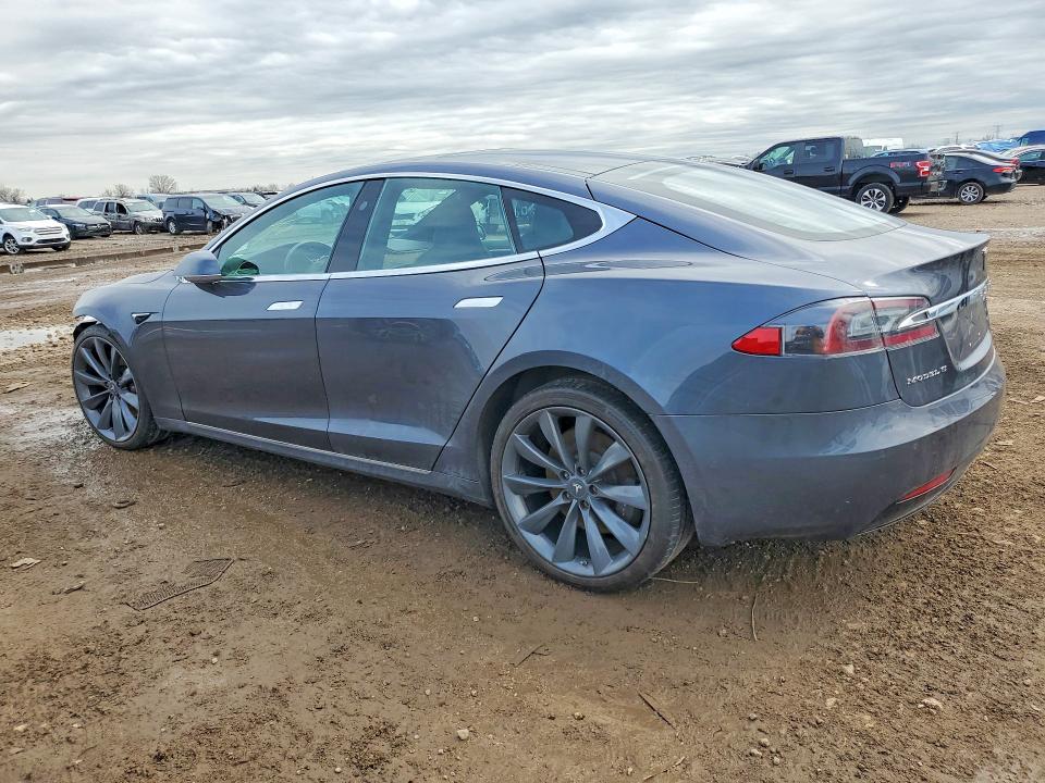 Продаж на аукціоні авто 2018 Tesla Model S, vin: 5YJSA1E26JF243496, номер лоту: 47661276