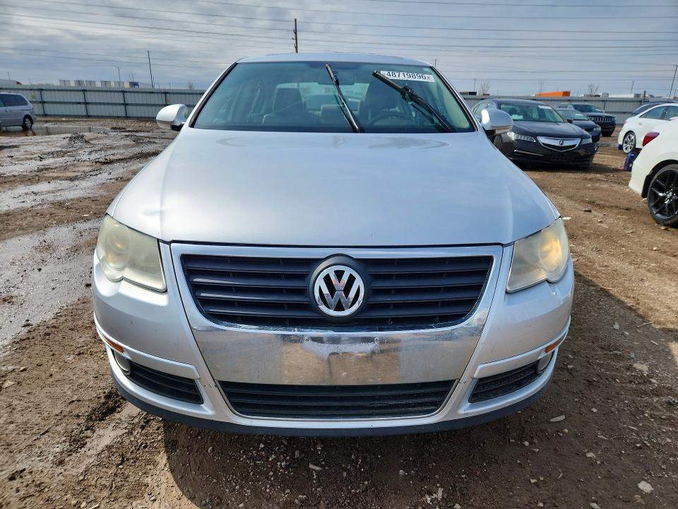 48719896 :رقم المزاد ، WVWJM7ANXAE154392 vin ، 2010 Volkswagen Passat مزاد بيع