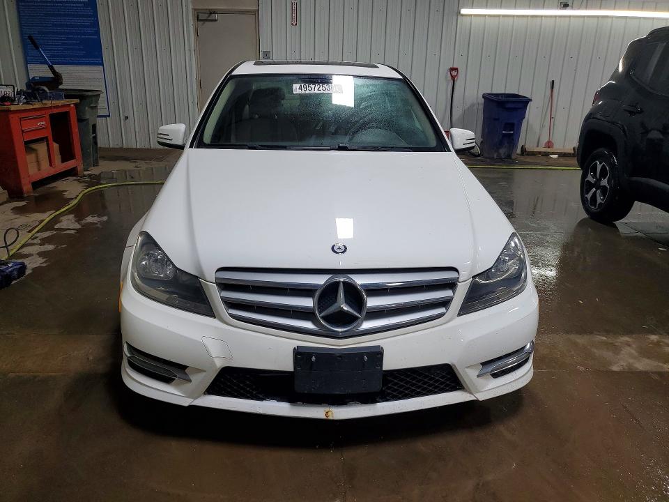 Продаж на аукціоні авто 2013 Mercedes-benz C, vin: WDDGF8AB5DR290996, номер лоту: 49572536