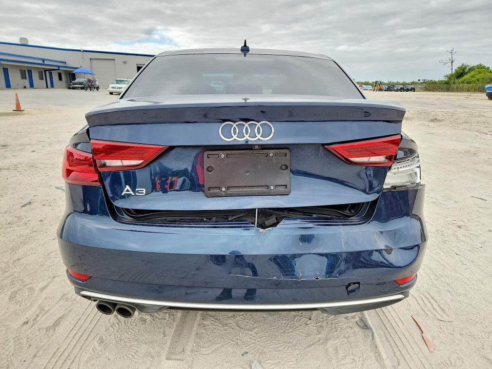 Продажа на аукционе авто 2018 Audi A3, vin: WAUAUGFF9J1069419, номер лота: 50075106