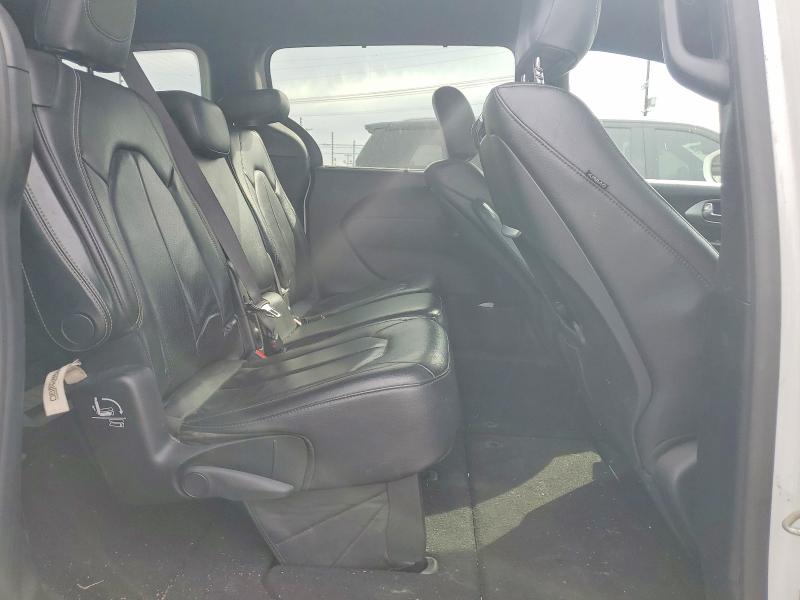 49235236 :رقم المزاد ، 2C4RC1EG8KR574784 vin ، 2019 Chrysler Pacifica مزاد بيع