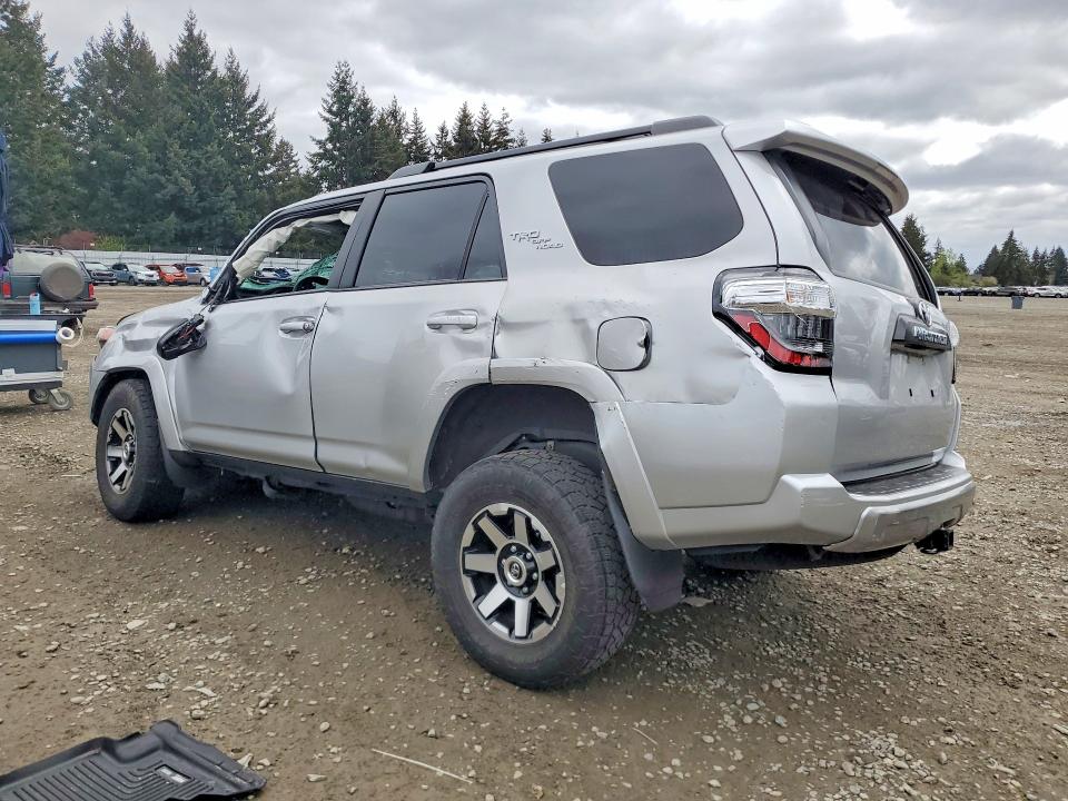 Продажа на аукционе авто 2022 Toyota 4runner, vin: JTEPU5JRXN6007017, номер лота: 50526156