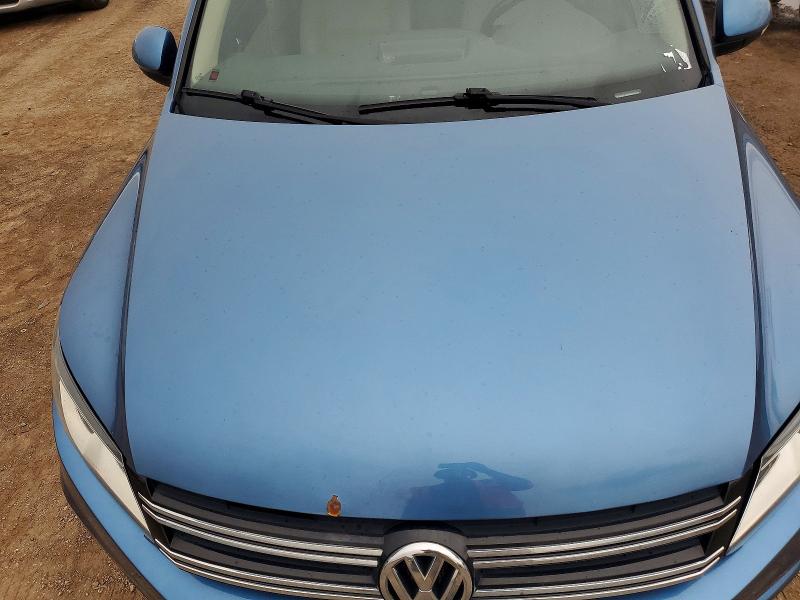 50123776 :رقم المزاد ، WVGBV7AX9HW503108 vin ، 2017 Volkswagen Tiguan مزاد بيع