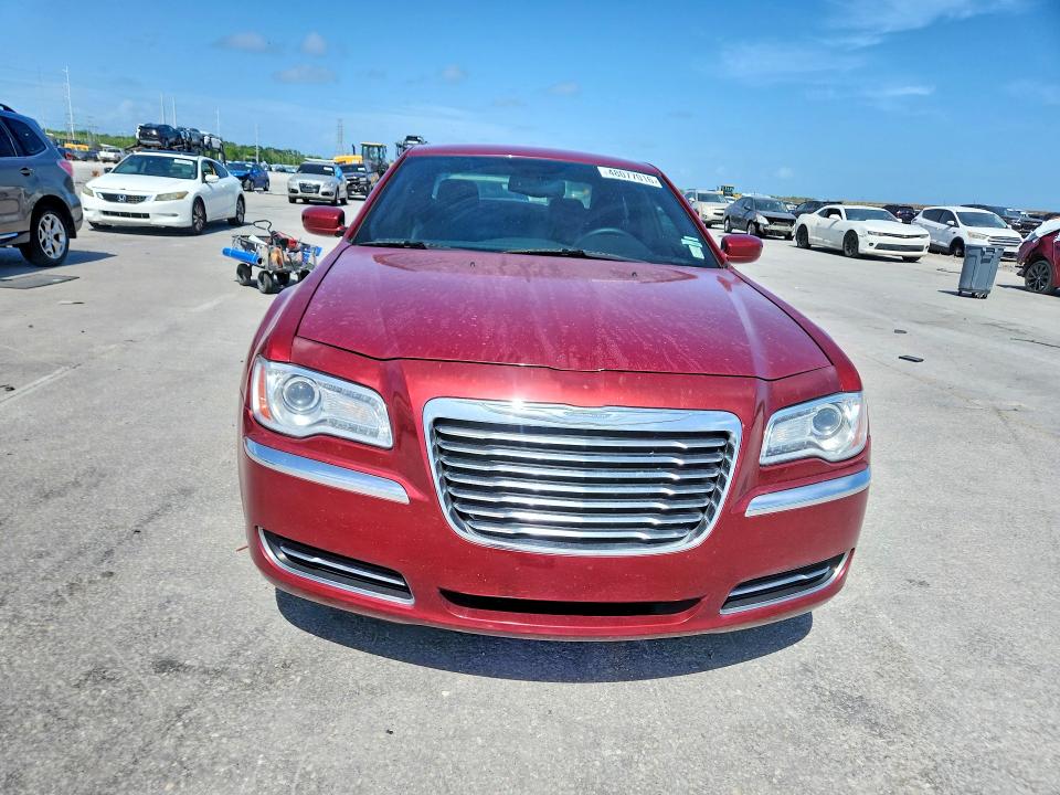 48077016 :رقم المزاد ، 2C3CCAAG5DH658893 vin ، 2013 Chrysler 300 مزاد بيع