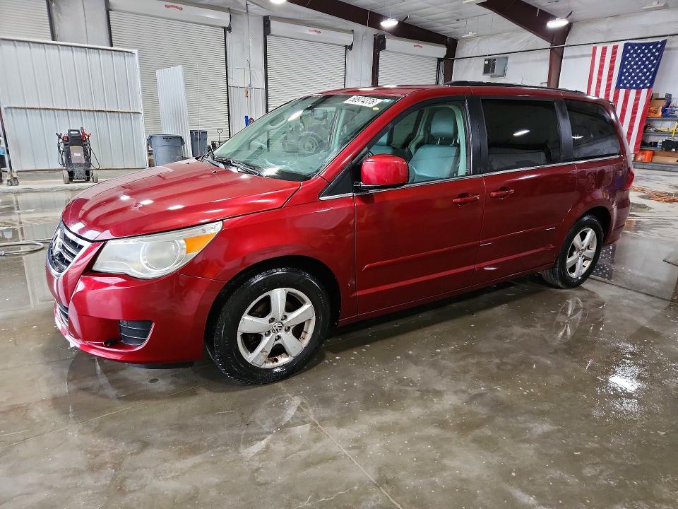 50974376 :رقم المزاد ، 2V4RW5DG4BR642990 vin ، 2011 Volkswagen Routan مزاد بيع