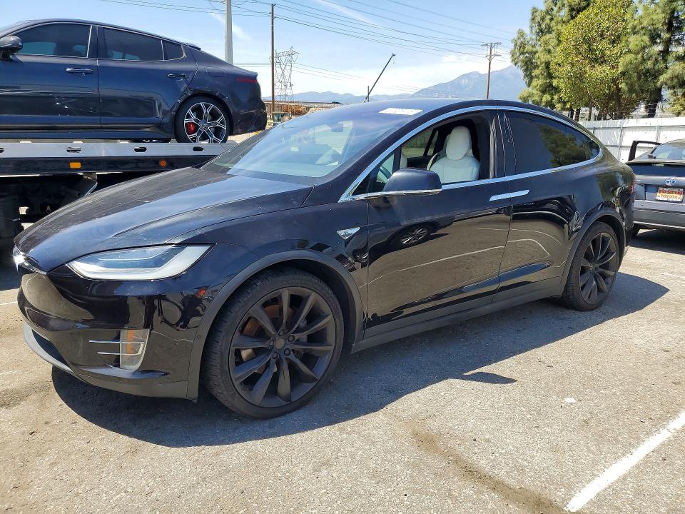 Продаж на аукціоні авто 2016 Tesla Model X, vin: 5YJXCBE28GF021332, номер лоту: 51337416